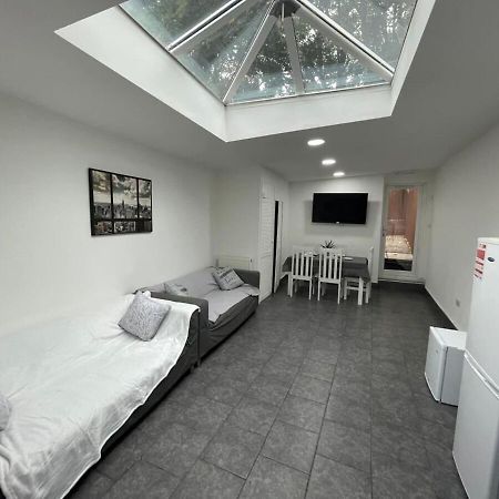 Studio Close To Selly Oak Train Station 伯明翰 外观 照片